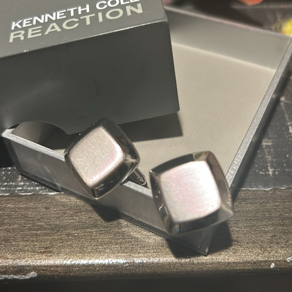 Kenneth Cole Reaction Silver Square Shape Cufflinks